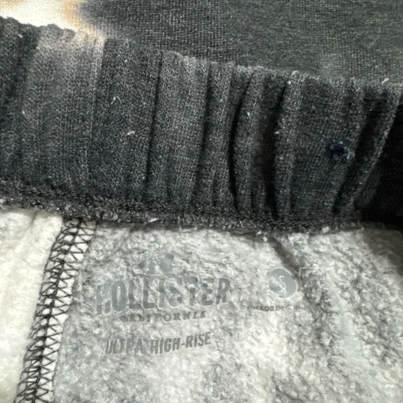 Hollister Tie-Dye Ultra High Rise Sweatpants - Picture 3 of 5